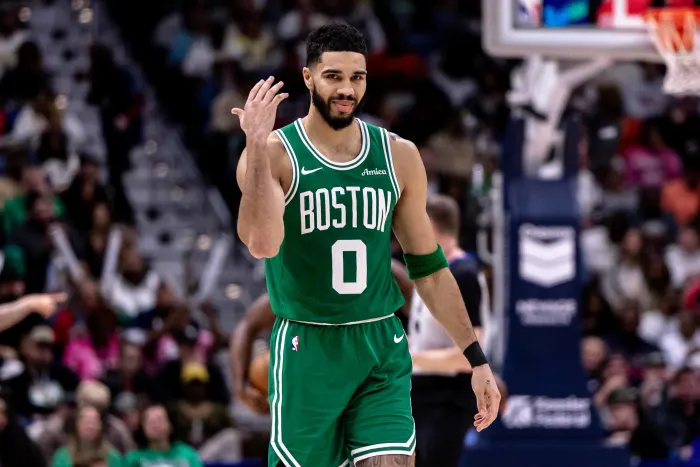 NBA直播塔图姆的自责与救赎之路：凯尔特人困境下的领袖担当